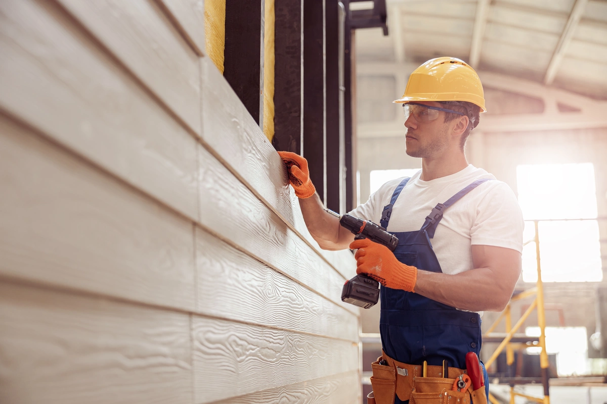 siding installer